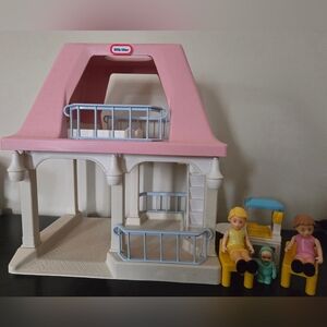 Vintage Little Tikes Grandmas House Family Dollhouse With Mom, Sister & Baby